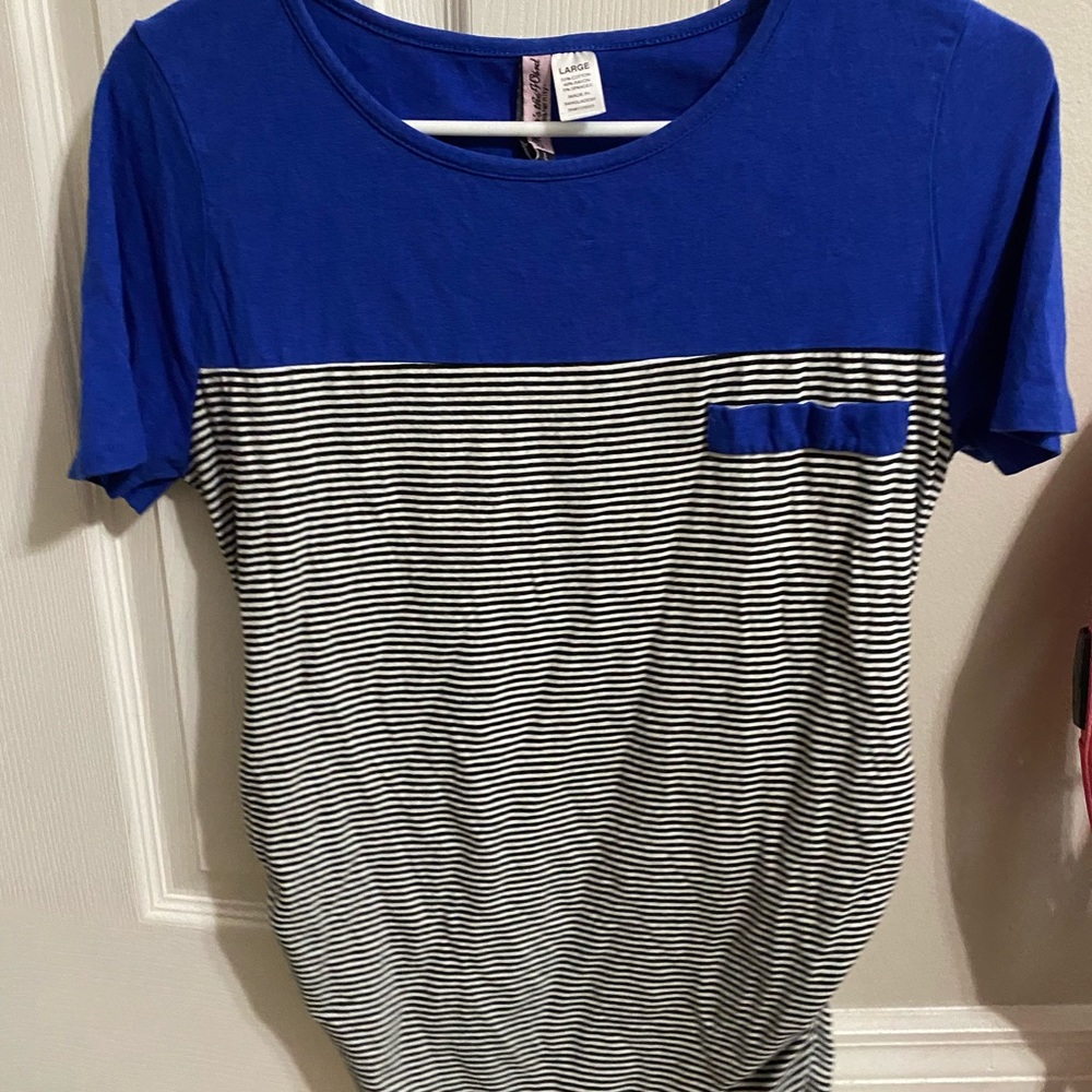 Maternity shirt